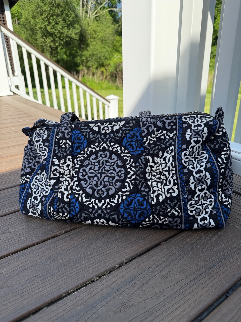 Vera Bradley “Canterbury Colbalt” Quilted Navy & White Patterned Tote Set 9 pcs - Picture 2 of 9